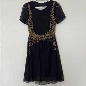 Elegant vintage Black Dress with Gold Embroidery size small